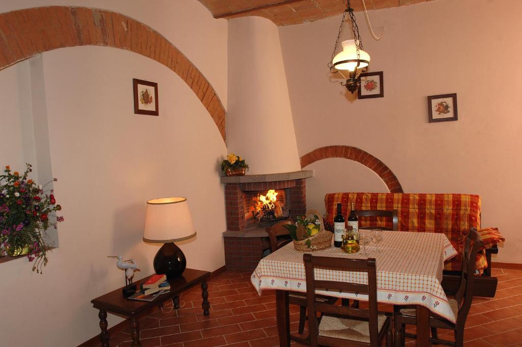 Agriturismo Buon Riposo - Country Resort In The Heart Of Tuscany San Giovanni a Corazzano Room photo